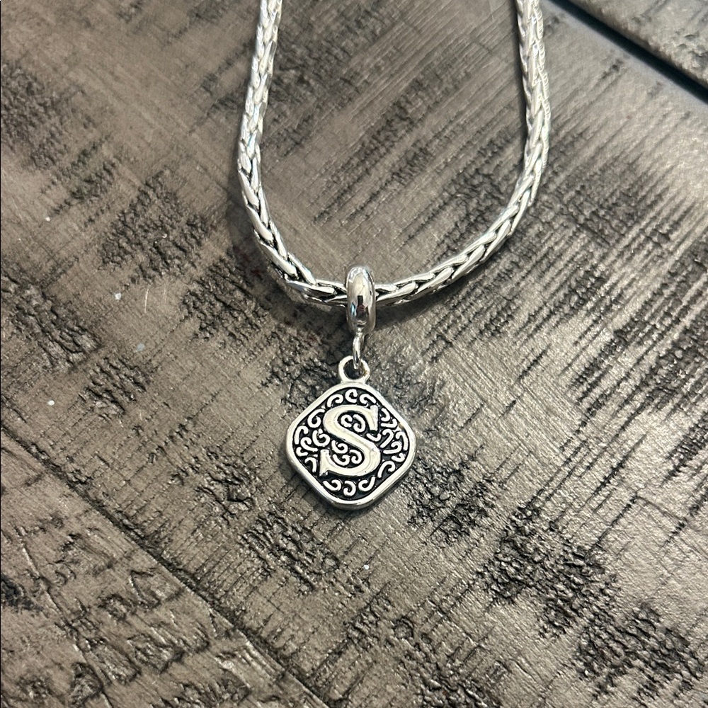 Silver Pendant Necklace